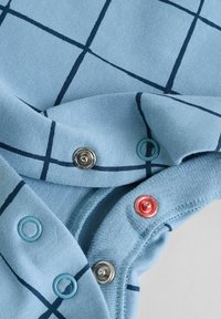 Thumbnail Image 7