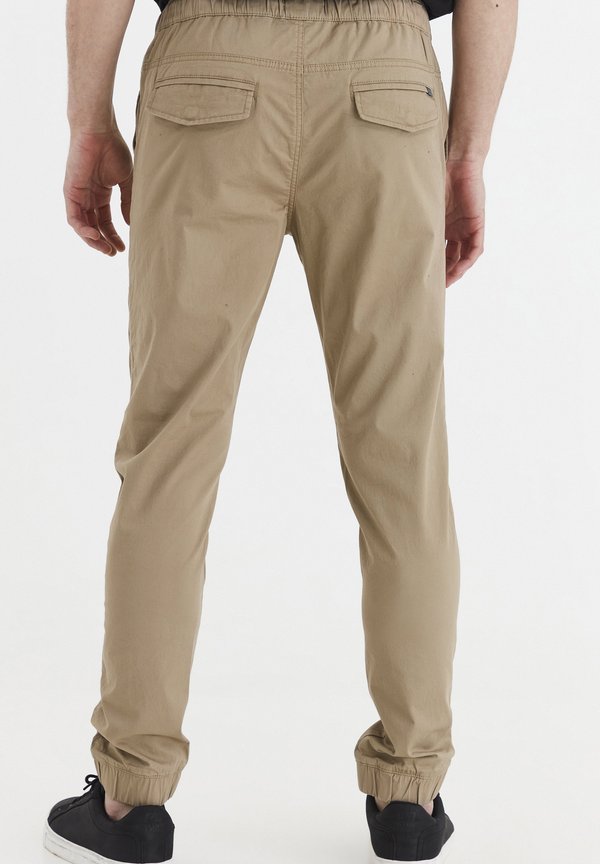 SDSINAN SLIMFIT - Trousers - dune3
