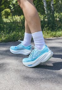 MACH X 2 - Chaussures de running sur route - snow melt/blue spark