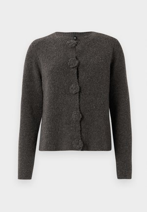 Donkergrijze gebreide cardigan met een ronde halslijn, lange mouwen en vijf getextureerde bloemenknopen aan de voorkant.
