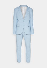 SET - Costume - sky way