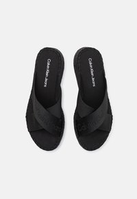 Calvin Klein Jeans SPORTY WEDGE - Ciabattine - triple black