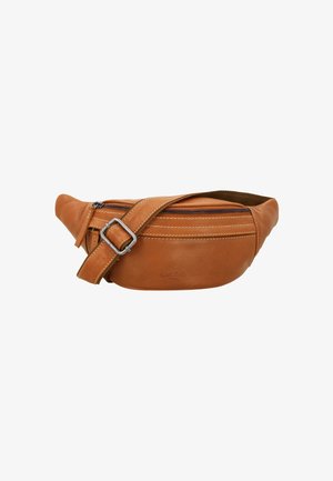 Braune Leder-Gürteltasche mit Reißverschluss, verstellbarem Riemen mit Metallschnalle und Kontrastnähten auf weißem Hintergrund.