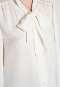 JDY Camicetta - off-white