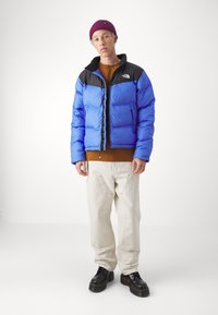 The North Face M SAIKURU JACKET - Zimska jakna - solar blue