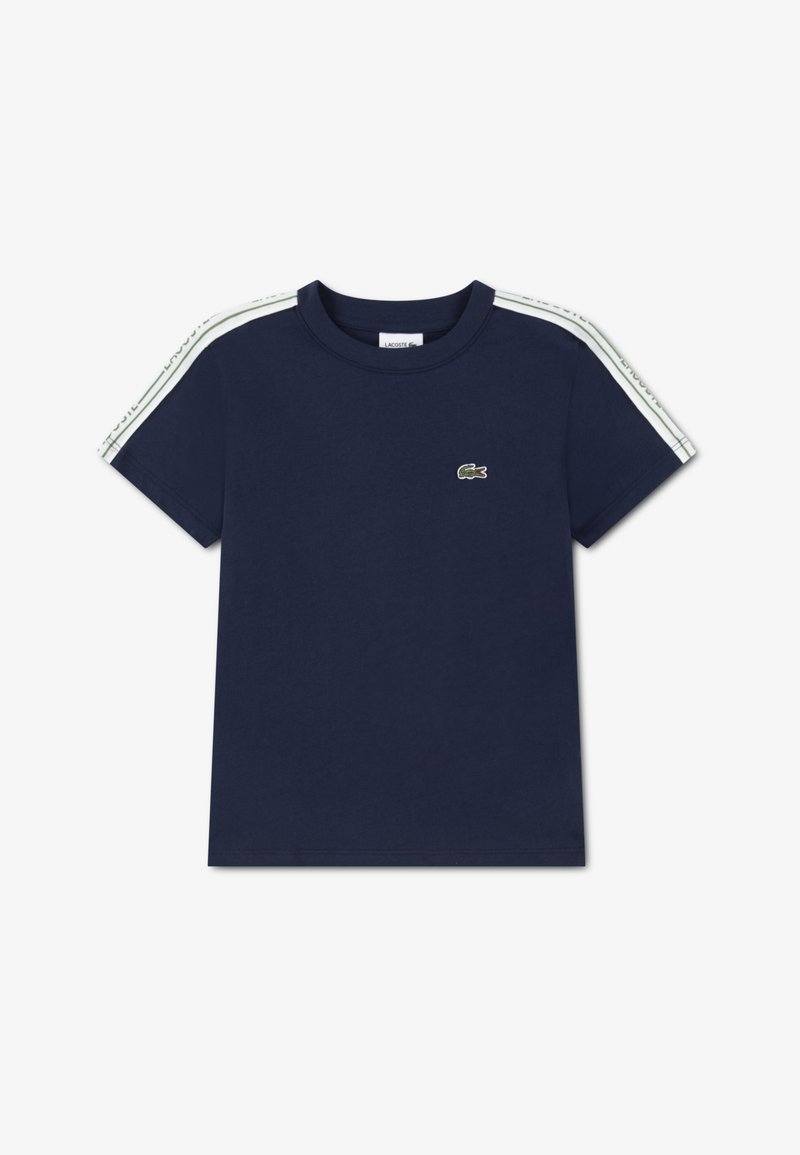 Μπλε ναυτικό βαμβακερό t-shirt με κοντά μανίκια διακοσμημένα με λευκές και πράσινες ρίγες, στρογγυλή λαιμόκοψη και μικρό κεντημένο λογότυπο στο στήθος.