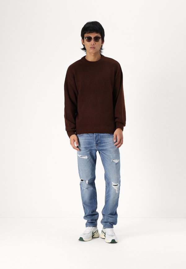 JOROLLIE CREW NECK - Jumper - chocolate lab3