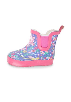 Botte en caoutchouc imperméable de couleur violet avec un motif floral et des accents roses. Doublure en polaire et une languette pour un enfilage facile. Semelle nervurée pour une meilleure adhérence.