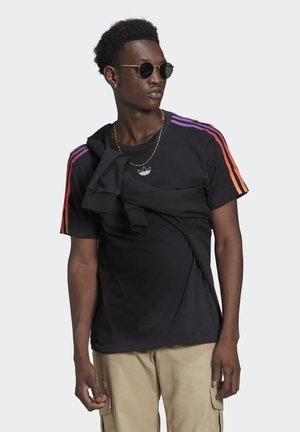 STRIPE UNISEX - Camiseta estampada - black/multicolor