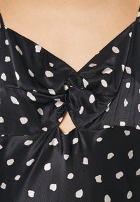 Forever New Petite LESLIE PETITE BUSTIER SLIP DRESS - Vestido de cocktail / Vestido de festa - black/white