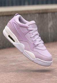 Jordan - AIR JORDAN 4 RM - Treniņu apavi - doll/white Miniatūras attēls 1