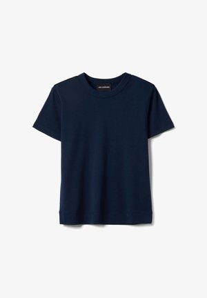 T-shirt bleu marine à manches courtes avec col rond, coupe décontractée et étiquette de la marque Les Copains à l'intérieur du col.