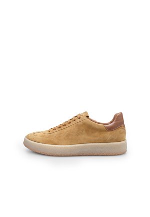 Trainers - beige