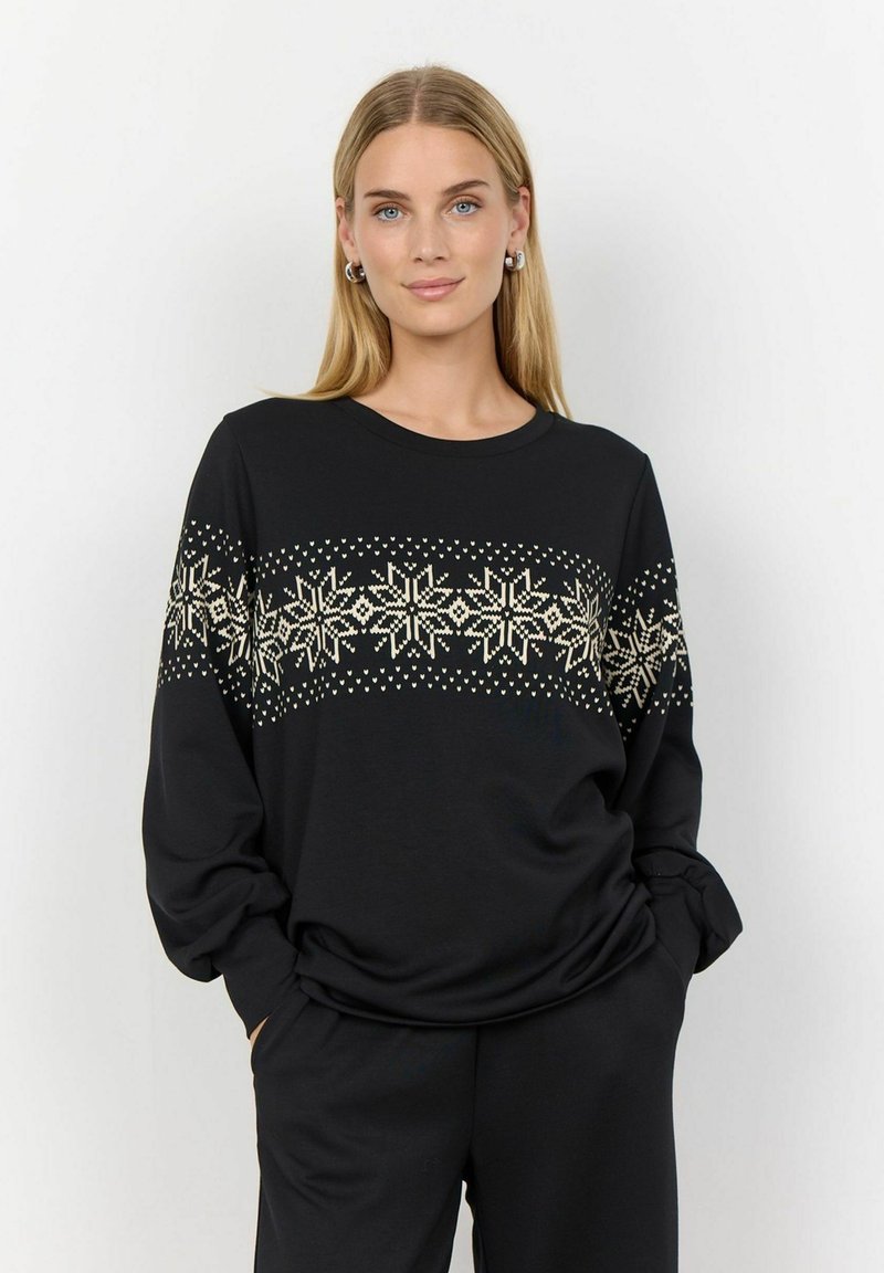 Zwarte sweatshirt met lange mouwen, voorzien van een horizontaal patroon van witte en gouden sneeuwvlokken en harten op de borst. Zacht materiaal, ontspannen pasvorm.