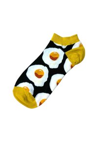 Schwarze Socken mit gelbem Bündchen, das ein wiederholtes Muster von weißen Eierhälften mit braunen Eigelb zeigt. Glatter Stoff, lässiges Knöchellängen-Design.
