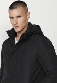 Koroshi Jachetă outdoor - black