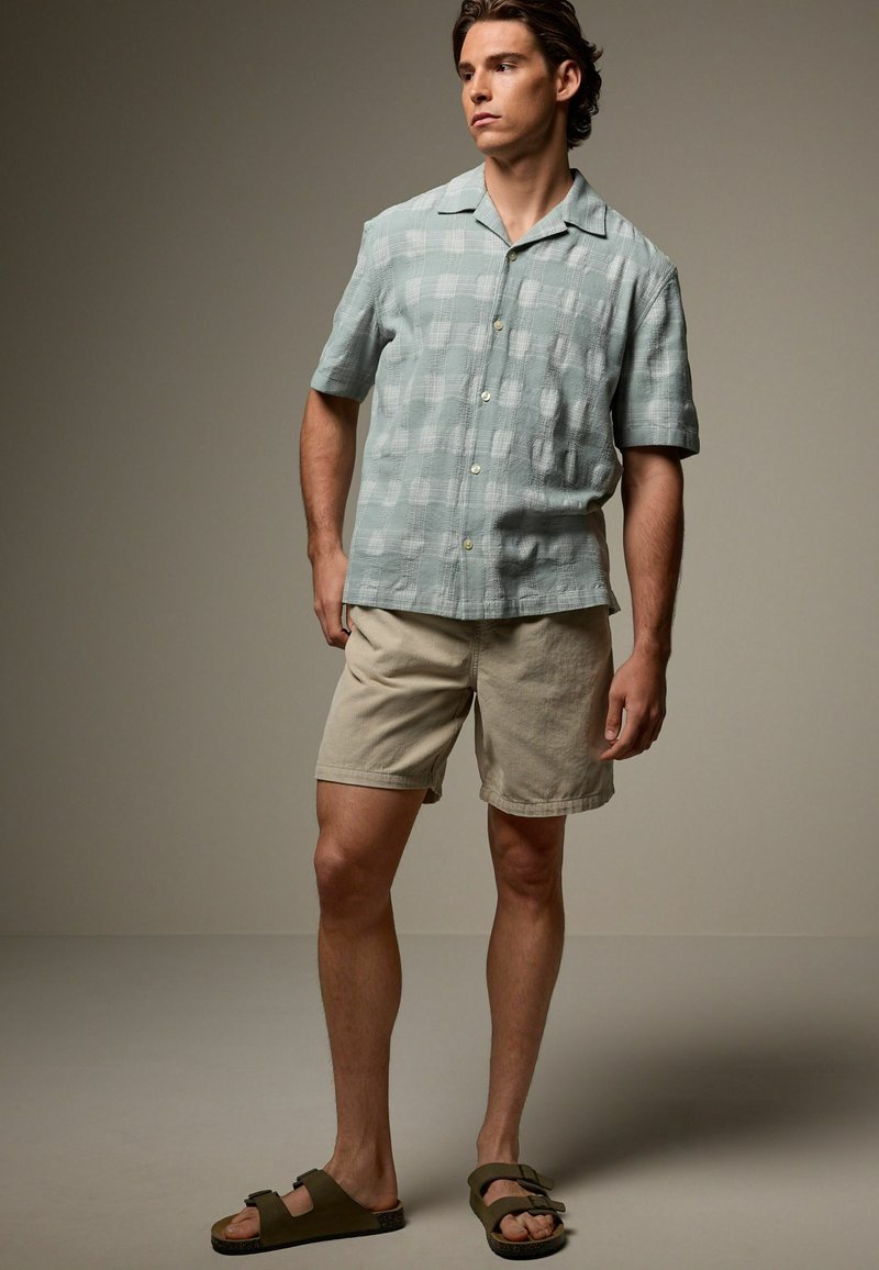Next TEXTURED CHECK SHORT SLEEVE  WITH CUBAN COLLAR  - REGULAR FIT - Ing - green