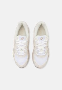ASICS SportStyle GEL-NYC UNISEX - Sapatilhas - white/feather grey