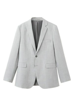 Blazer homme gris clair à un bouton avec revers en cranté, deux poches à rabat à l'avant et une poche poitrine à fente, présenté sur un fond blanc.
