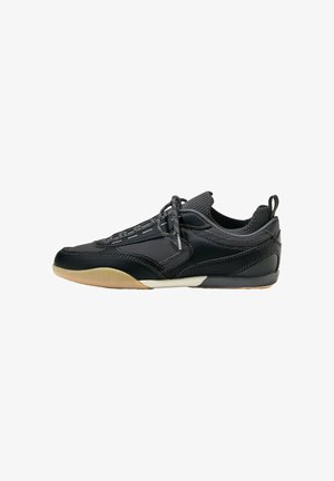 OYSHO, LOW-PROFILE SNEAKER - Trainers - black
