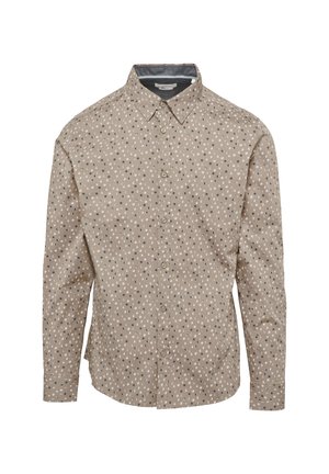 Hellbraunes Hemd mit Knopfverschluss und breitem Kragen, das mit kleinen, verstreuten weißen und schwarzen Punkte-Mustern sowie langen Ärmeln versehen ist.