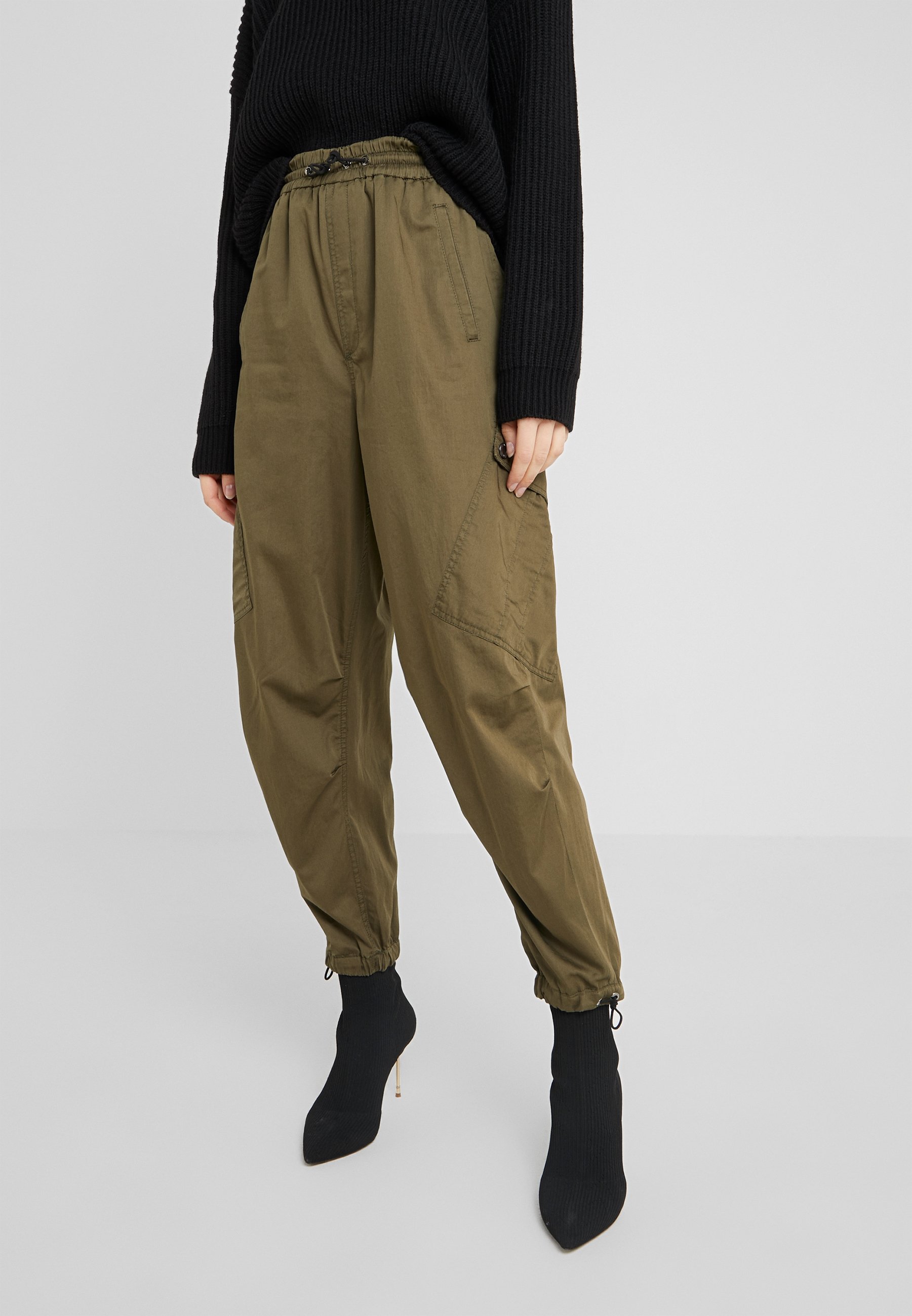 DRYKORN JOKE Bukse black Zalando.no DRYKORN GLIDE - Bukse - olive