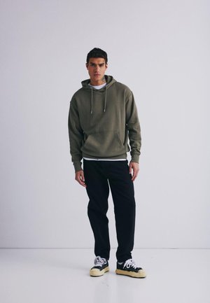 CARSON DYLAN - Blugi conici - black denim
