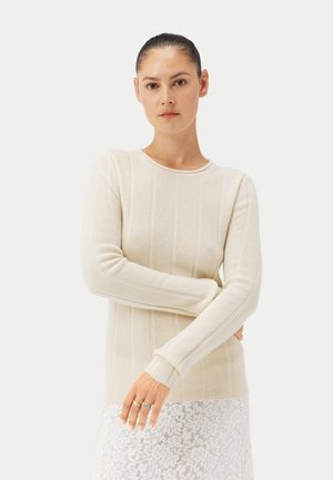 MIT C-AUSSCHNITT - Strickpullover - Beige