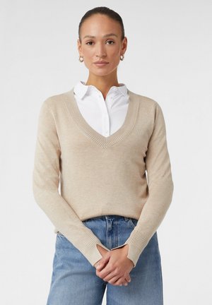 PLUS MIT DETAILS - Strickpullover - sandfarben
