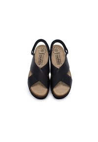 Sandali in pelle nera con cinturini incrociati, design con tacco aperto, soletta imbottita, plantare testurizzato e suola in gomma resistente.