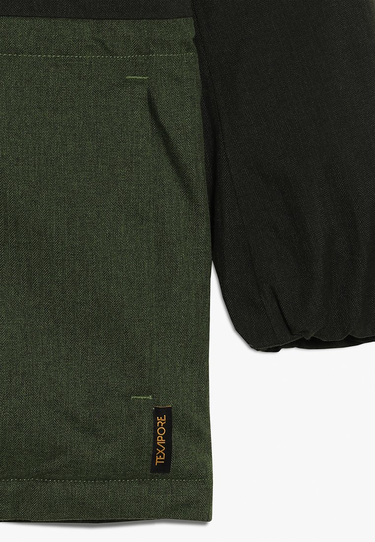 jack wolfskin bandai jacket