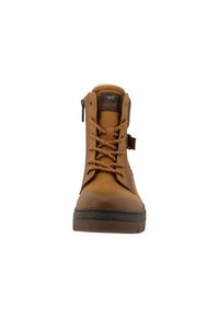 Brune læder ankelstøvle med snørebånd fortil og lynlås i siden, med en tekstureret overdel, polstret krave og en robust gummisål.