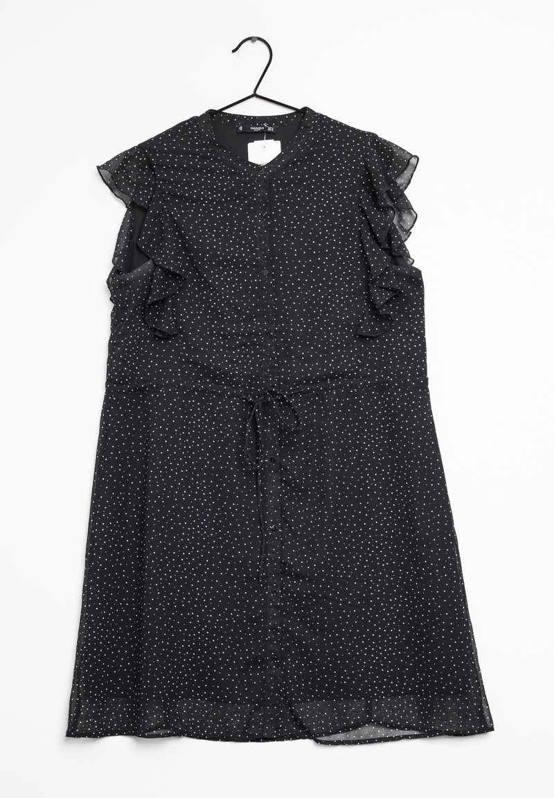 Robe noire à pois blancs, manches courtes à volants, devant à boutons, et ceinture à la taille. Tissu léger et transparent avec une texture lisse.
