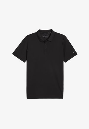 Schwarzes kurzärmeliges Poloshirt mit drei Knöpfen, einem Kragen und einem kleinen Logo am linken Ärmel, flach auf einem weißen Hintergrund gelegt.