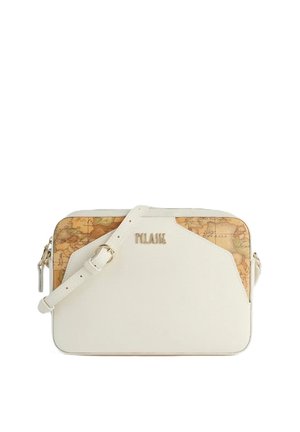 Borsa rettangolare bianca con una finitura testurizzata, caratterizzata da una stampa di mappa marrone su un lato e un logo dorato sul davanti. Cinghia regolabile attaccata.