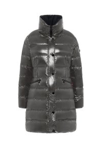 Pufferjacke, glanzend donkergrijs nylon, hoge kraag, sluiting met knopen en rits aan de voorkant, twee zijzakken met rits, horizontaal gestikte patroon.