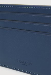 COACH REFINED CARD CASE IN SIGNATURE  - Funda para tarjeta de visita - deep blue