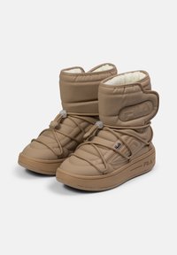 Fila SUPERBUBBLE - Botas para la nieve - affogat