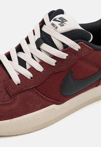 Nike SB Sneakers laag - bordeaux