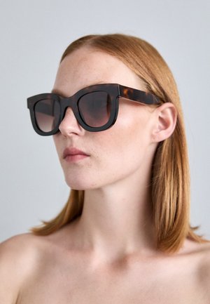 GAMBLY - Zonnebril - black