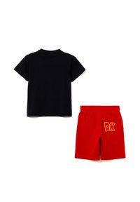 OVS JOGGING SET WITH DONKEY KONG - Shorts - black red