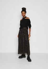 ONLY ONLIVY MAXI SKIRT - Maxi skirt - black/rosa gold