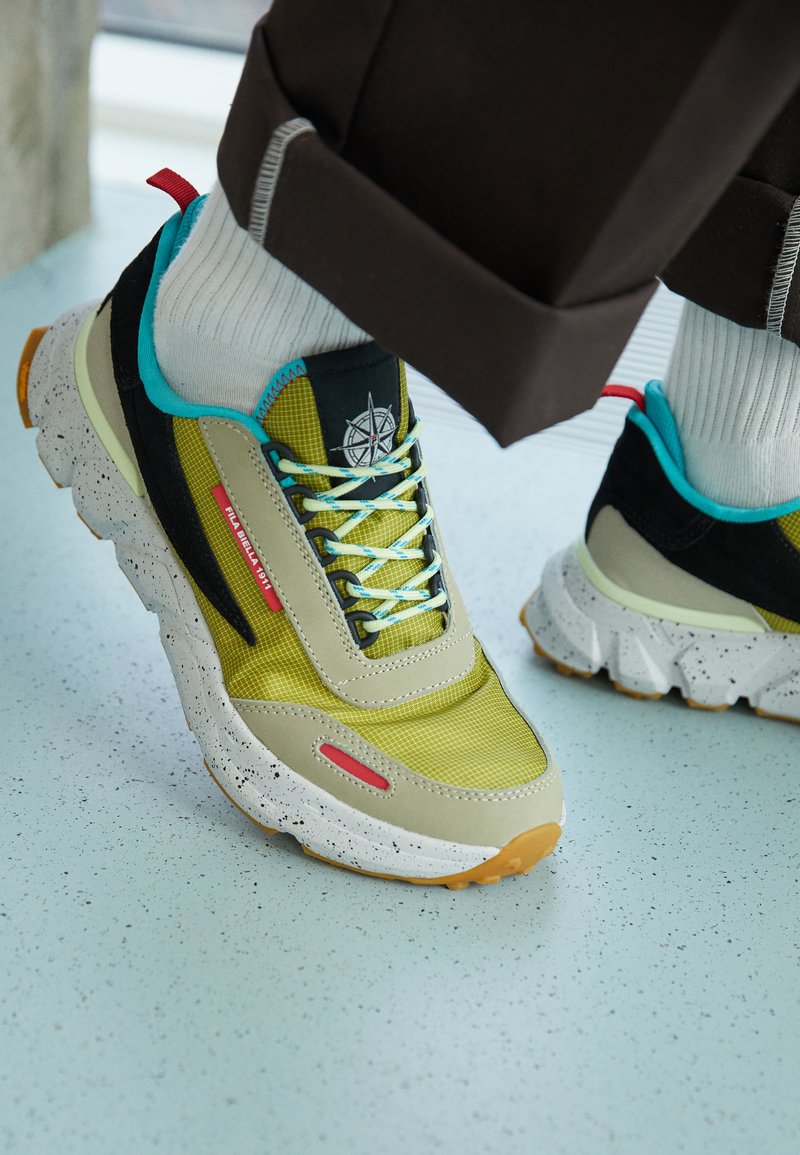 fila superhiking