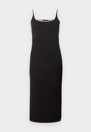 Czarna sukienka midi bez rękawów z białym obszyciem przy kwadratowym dekolcie i cienkimi ramionkami, dopasowany fason.