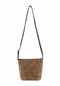 Sac bandoulière en imprimé léopard fabriqué en tissu à texture lisse ; il est doté d'une fine bandoulière noire réglable et d'une fermeture éclair.