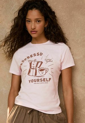 Next, REGULAR FIT - SLIM FIT CREW NECK T-SHIRT - T-Shirt basic - pink espresso graphic