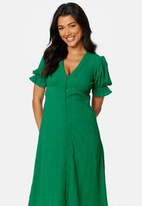 Bubbleroom V-NECK BUTTONED MIDI DRESS - Denní šaty - dark green