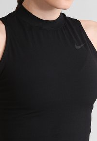 Nike Performance Sport T-Shirt - black