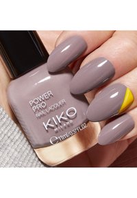 KIKO Milano POWER PRO NAIL LACQUER - Nagellack - pink grey