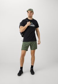 Dynafit ULTRA SHORTS - Lauko šortai - thyme